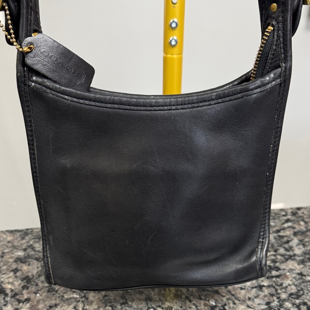 Coach vintage Y2K Janice Legacy Black Leather Bag with Gold Hardware - Picture 3 of 15